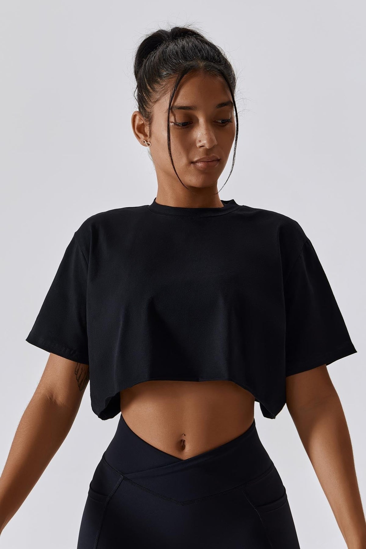 Crop Top Twilight — ciemny elegancki crop top